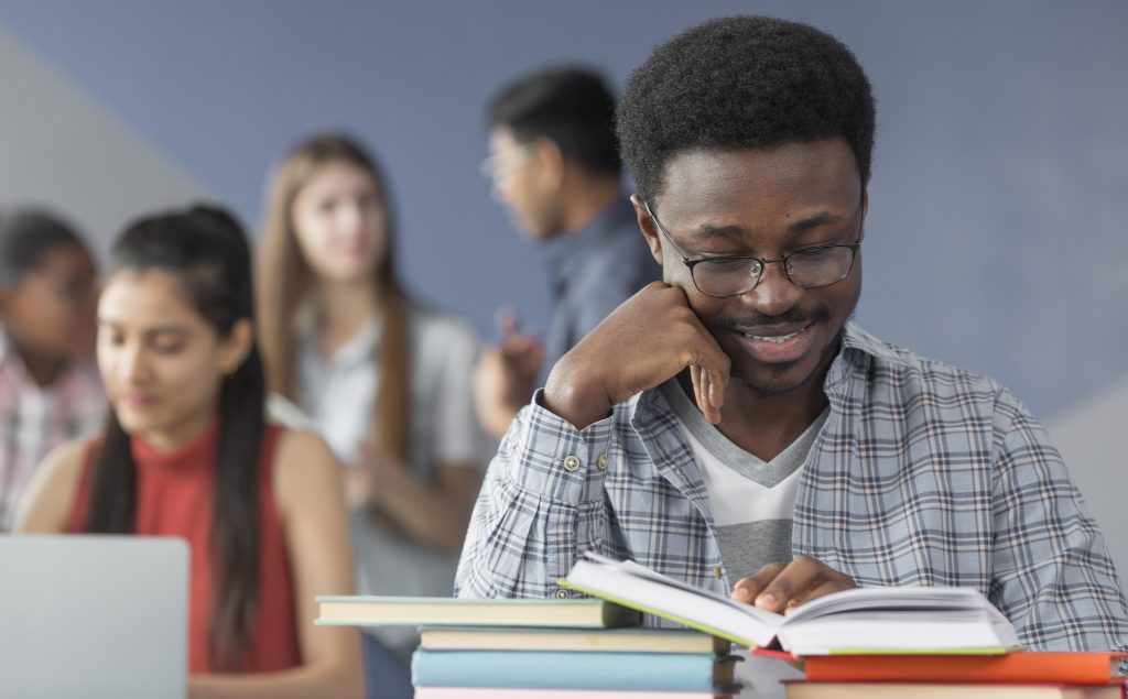 By Hanna Molly Flindall